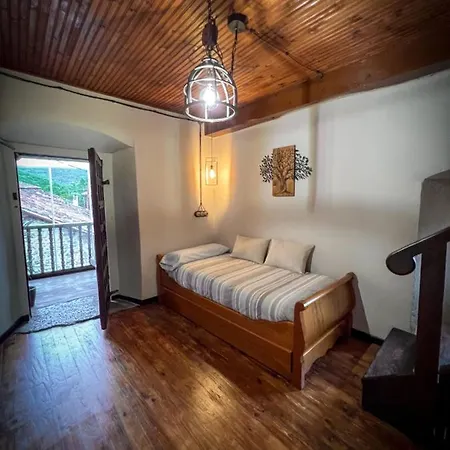 El Refugio Del Busgosu Chalet