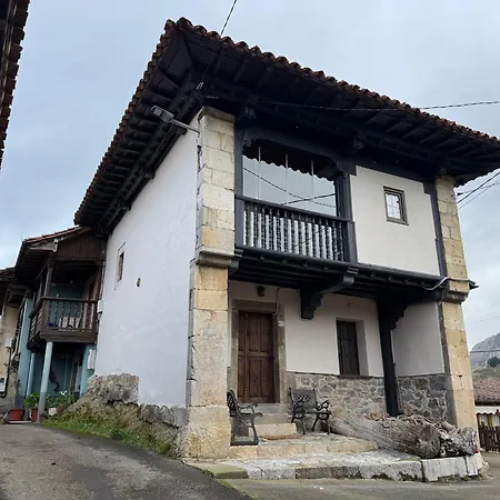El Refugio Del Busgosu Chalet *