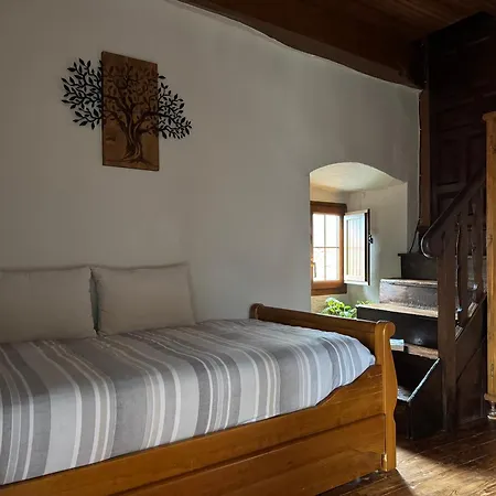 El Refugio Del Busgosu Chalet Pen